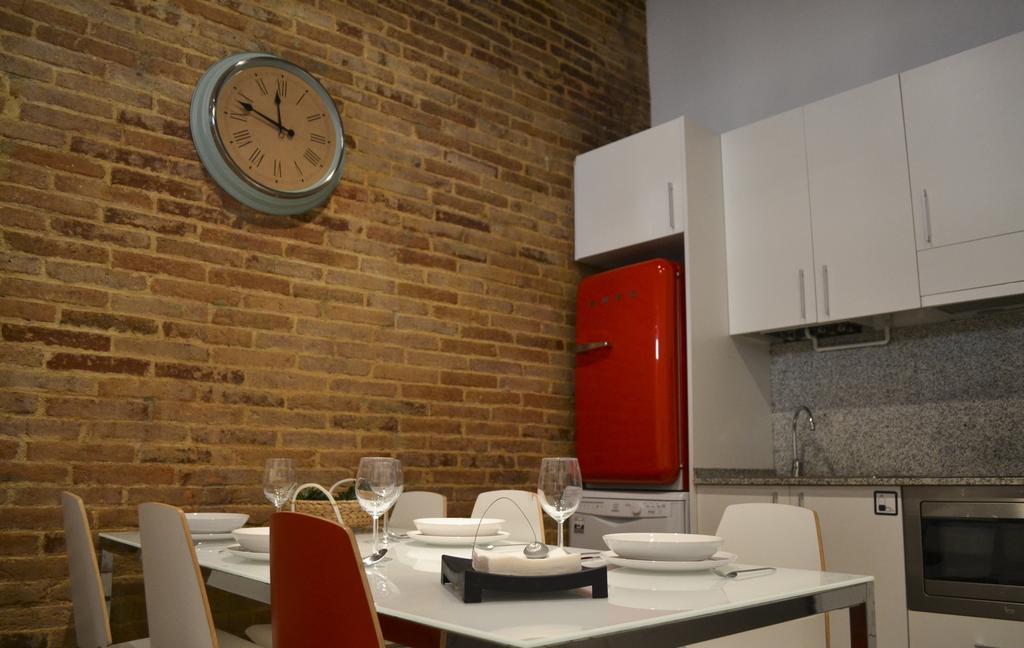 Happy People Plaza Espana Apartments Barcelona Kamer foto
